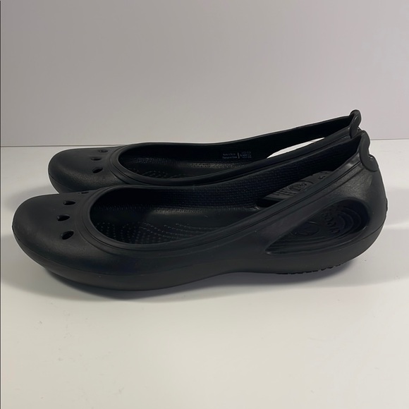CROCS Black Slip-Resistant Work Flats Size 7 - Picture 3 of 4